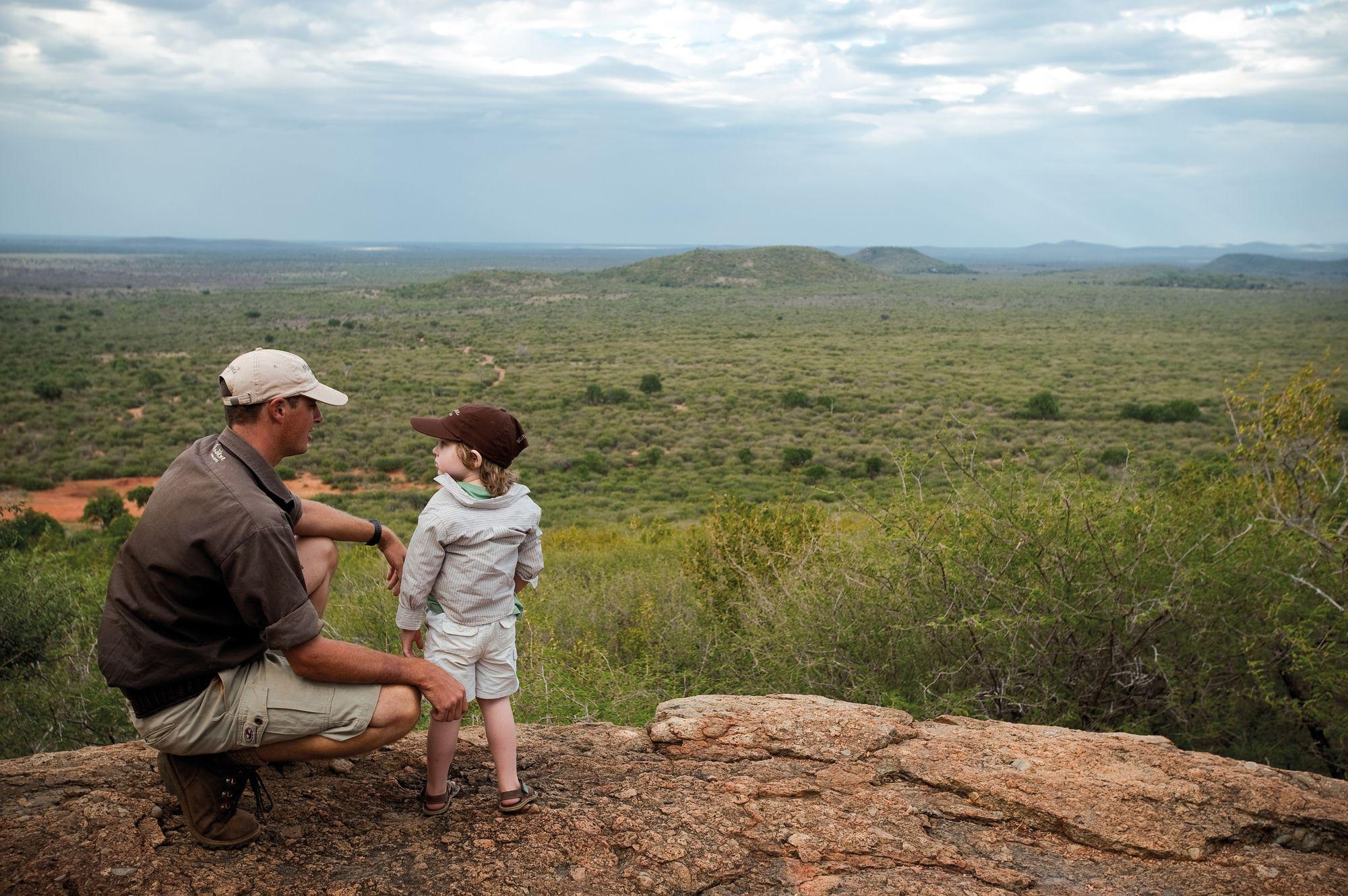 שמורת הציד מאדיקווה Madikwe Safari Lodge מראה חיצוני תמונה