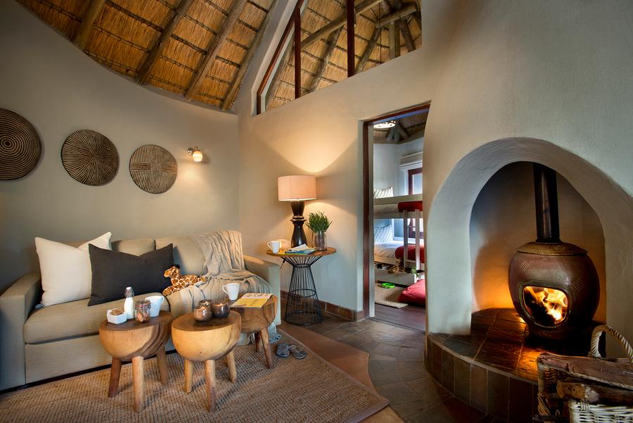 שמורת הציד מאדיקווה Madikwe Safari Lodge מראה חיצוני תמונה