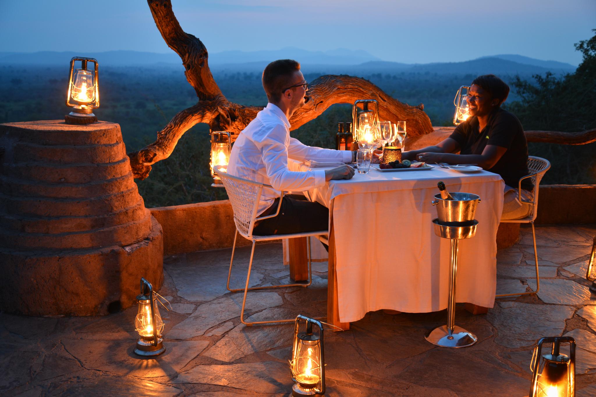 שמורת הציד מאדיקווה Madikwe Safari Lodge מראה חיצוני תמונה